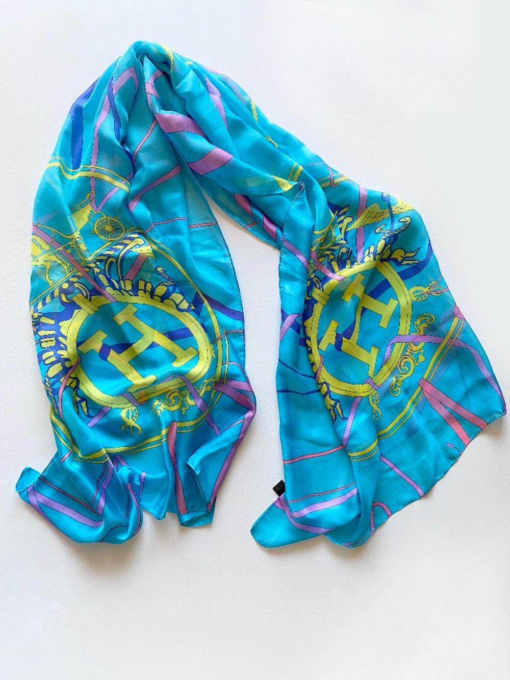 VTG Equestrian Horsebit Chain Print Silk Feel Oblong Scarf Blue Gold 35"X66"